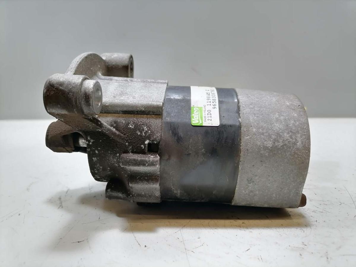 Peugeot 206+ original Anlasser 1.1 44kw *HFX* 965830878004 BJ10 Peugeot 206+ original Anlasser 1.1 44kw *HFX* 965830878004 BJ10